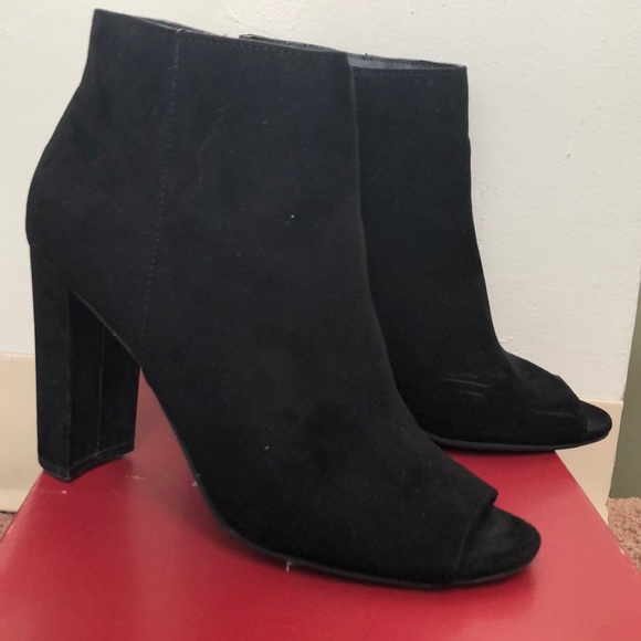 Black open toe booties - Picture 2 of 2